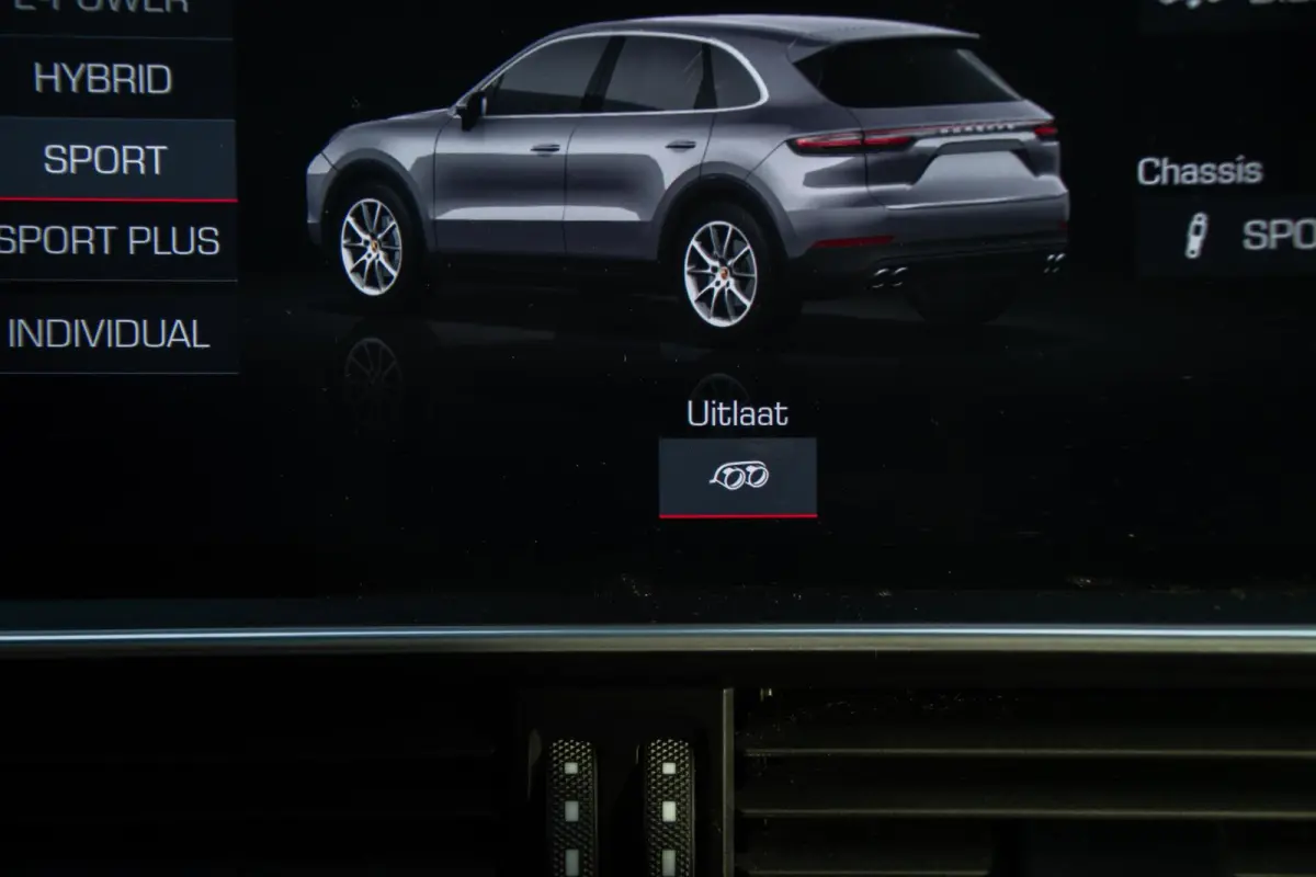 3.0 E-Hybrid|Vierwielbesturing|Pano|22'|PDLS