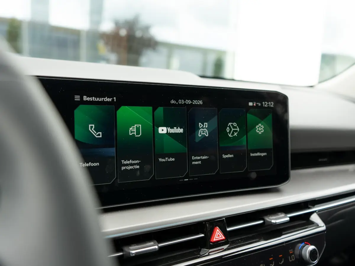 1.6 GDi Hybrid DynamicPlusLine | Schuifkantel dak | Navigatie | Stoel en stuurverwarming |