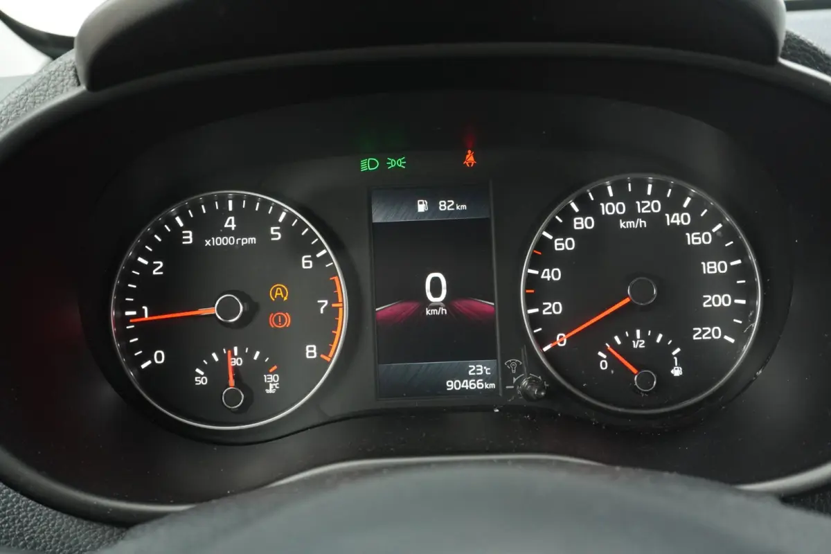 1.0 DPi DynamicPlusLine+Ecc+Led+Breed-Navigatie+camera+cruise+Leder-Multie-stuur = SUPER !!