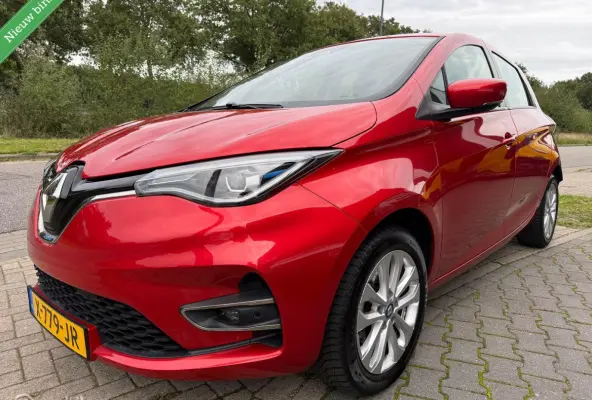 R135 Intens 52 kWh accu huur