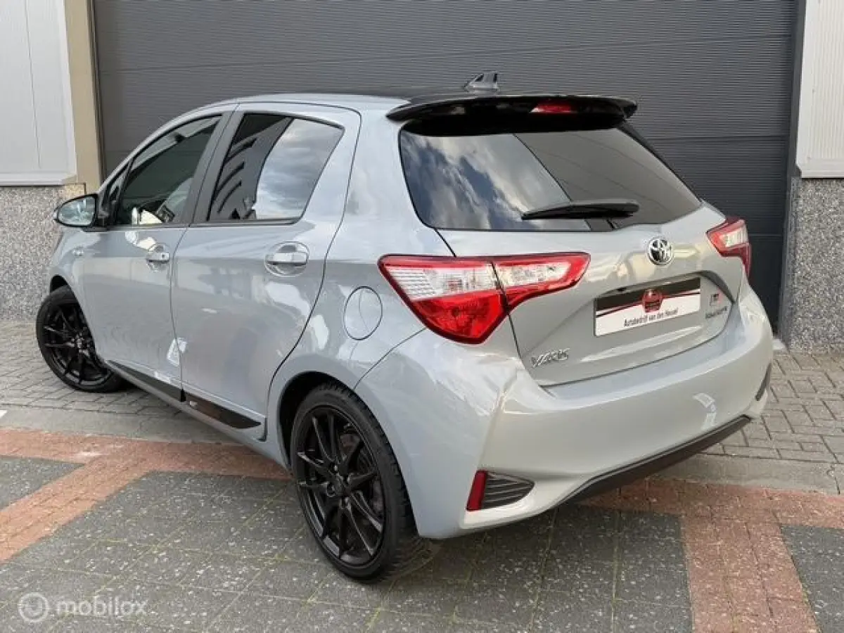 1.5 Hybrid GR-Sport