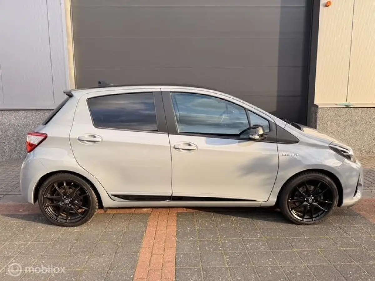 1.5 Hybrid GR-Sport