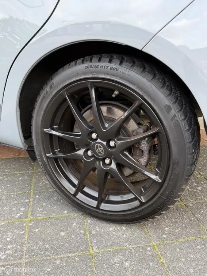 1.5 Hybrid GR-Sport