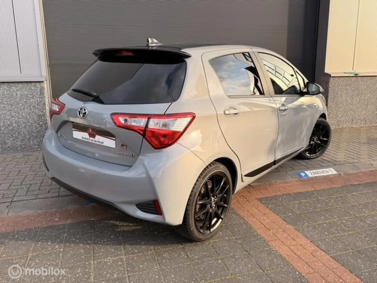 1.5 Hybrid GR-Sport