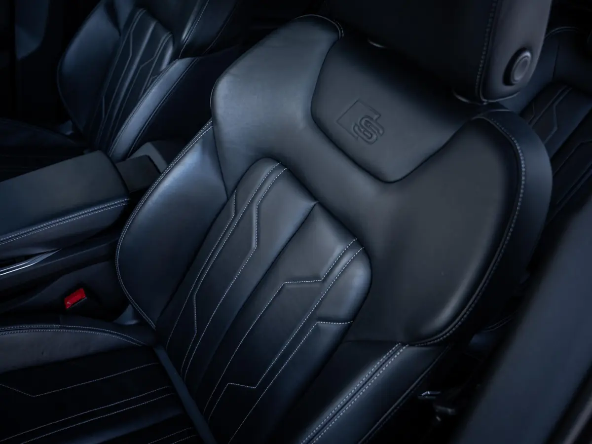55 quattro S edition 95 kWh 3x S-Line l Pano l HUD l B&O l Luchtv.
