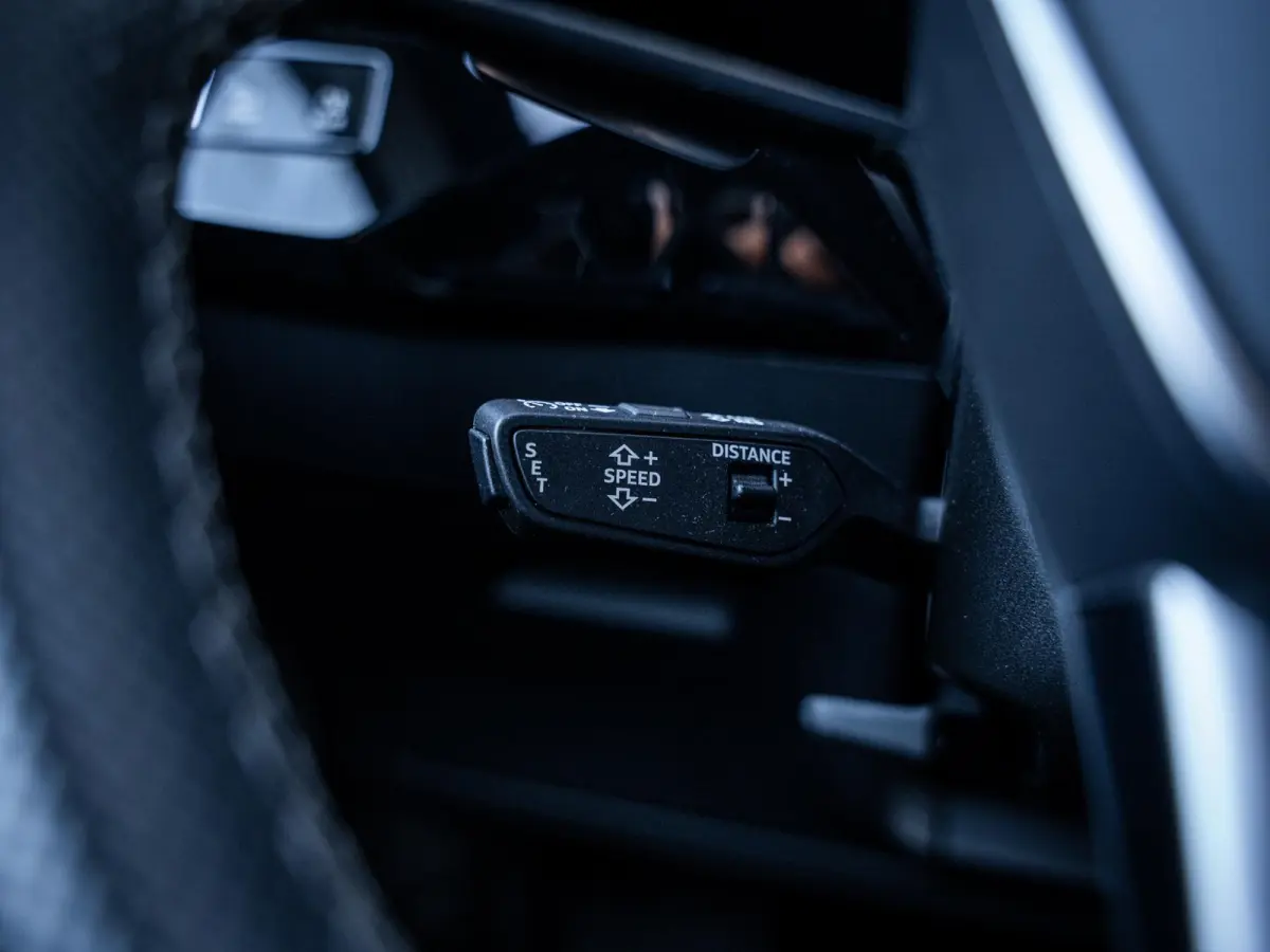 55 quattro S edition 95 kWh 3x S-Line l Pano l HUD l B&O l Luchtv.