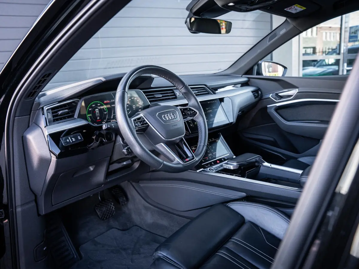 55 quattro S edition 95 kWh 3x S-Line l Pano l HUD l B&O l Luchtv.
