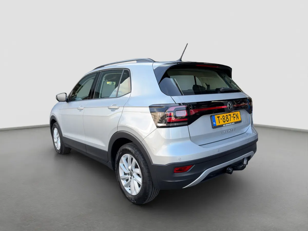 1.0 TSI Life Automaat | Camera | Adaptive Cruise | Velgen | Carplay | Trekhaak | Stoelverwarming | Dakrails | Metallic lak | DAB | Parkeersensoren