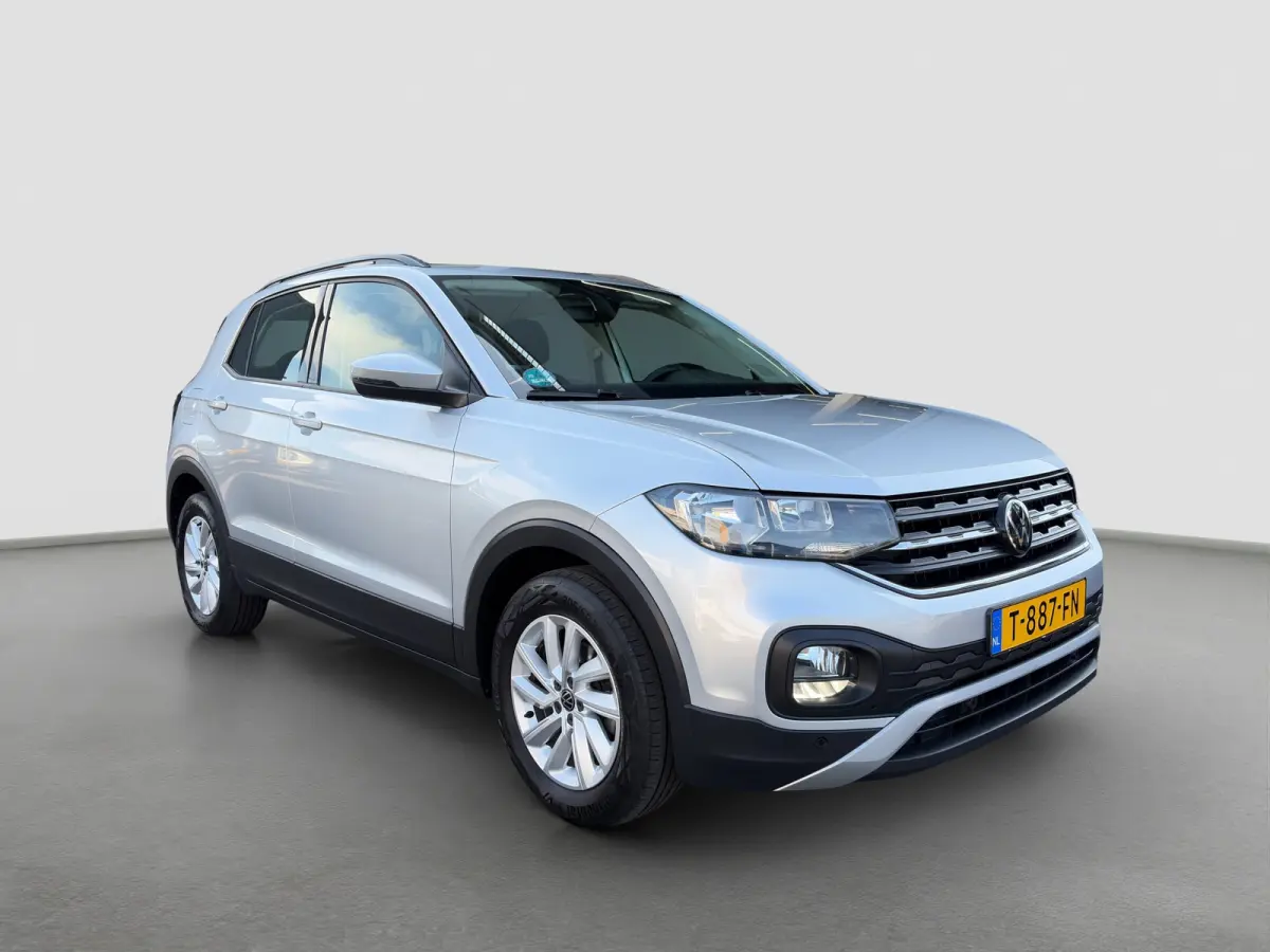 1.0 TSI Life Automaat | Camera | Adaptive Cruise | Velgen | Carplay | Trekhaak | Stoelverwarming | Dakrails | Metallic lak | DAB | Parkeersensoren