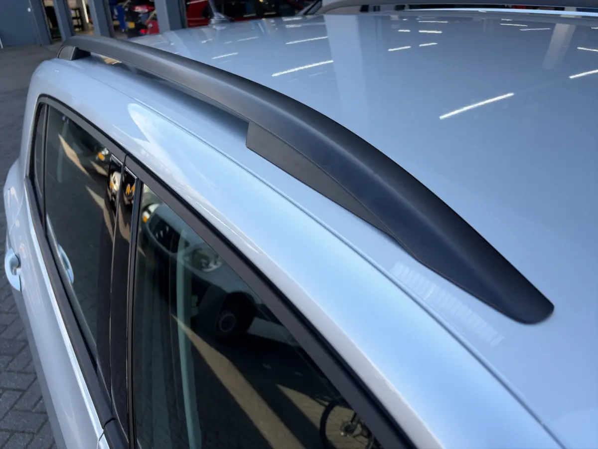 1.0 TSI Life Automaat | Camera | Adaptive Cruise | Velgen | Carplay | Trekhaak | Stoelverwarming | Dakrails | Metallic lak | DAB | Parkeersensoren