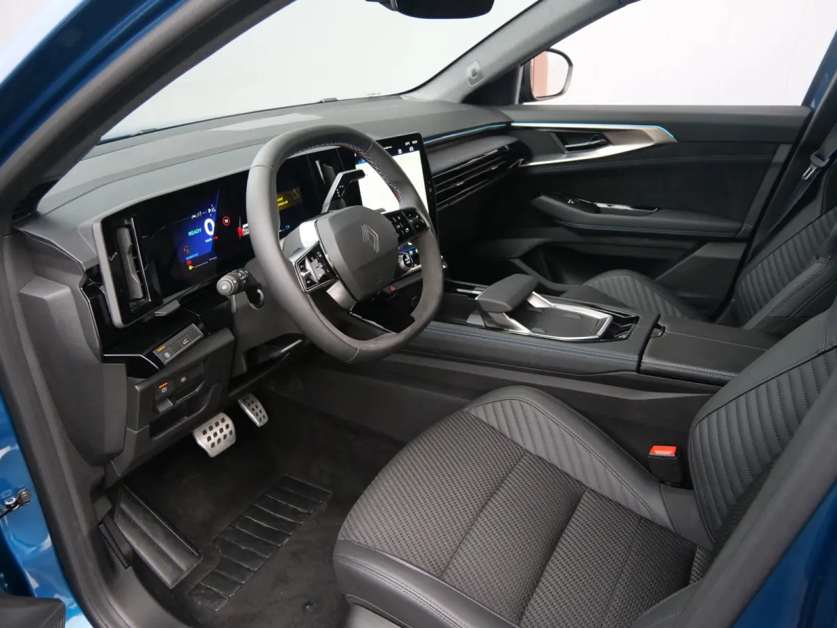 1.2 E-Tech full hybrid 200 Pk esprit Alpine Automaat Navi / DAB / Camera / Apple Carplay / 20 inch / Stoelverwarming