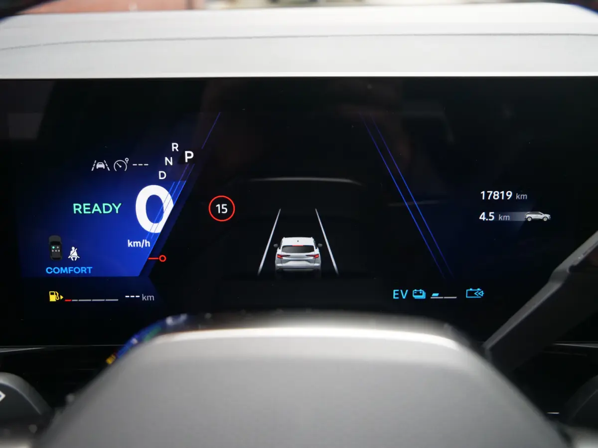 1.2 E-Tech full hybrid 200 Pk esprit Alpine Automaat Navi / DAB / Camera / Apple Carplay / 20 inch / Stoelverwarming