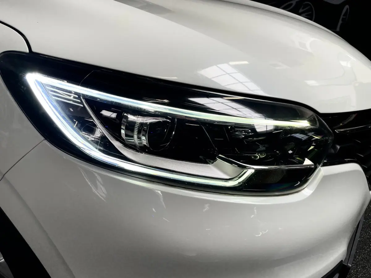 1.2 TCe Intens PANO NAVI LEER AIRCO