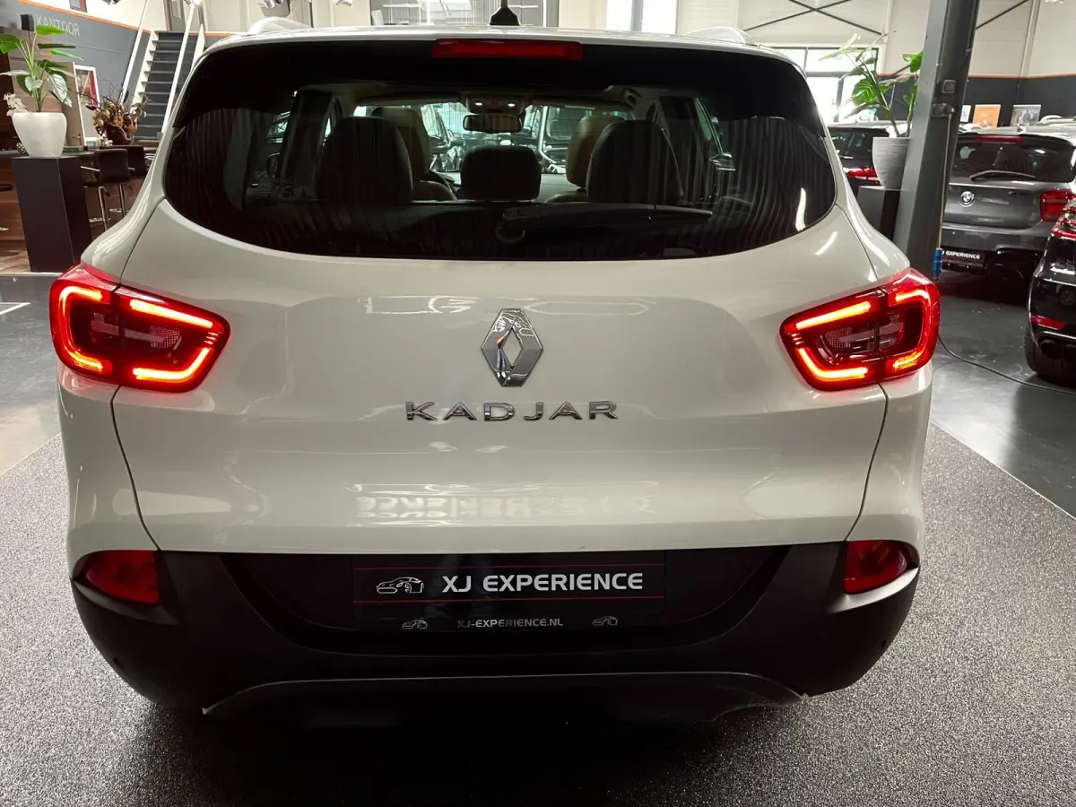 1.2 TCe Intens PANO NAVI LEER AIRCO