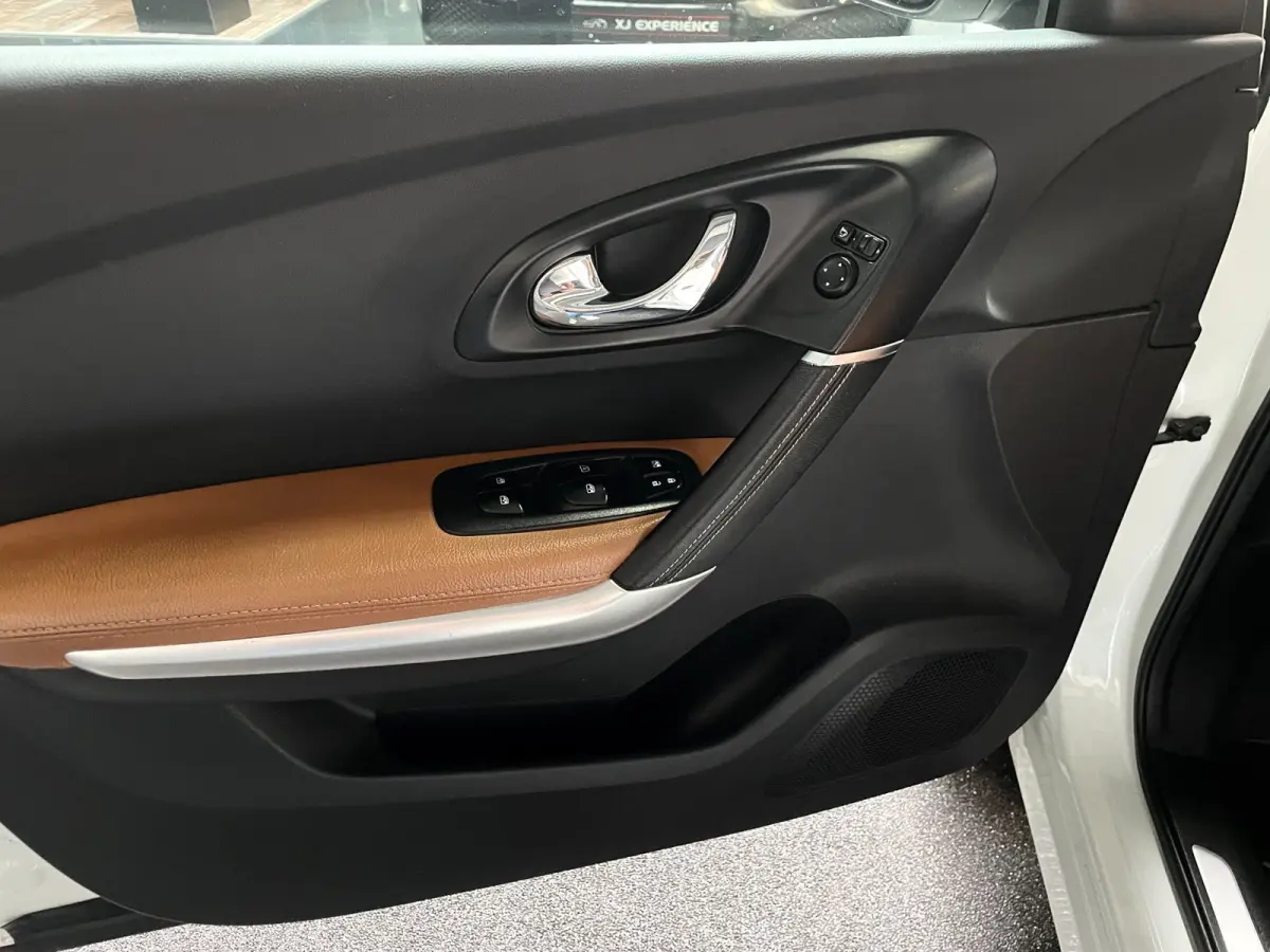 1.2 TCe Intens PANO NAVI LEER AIRCO