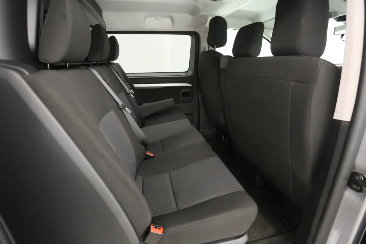 75 kWh L2H1 | Snelladen | SOH 93% | DC | 6 Zits | Airco | Cruise | Carplay | 3 Zits | Parkeersens.