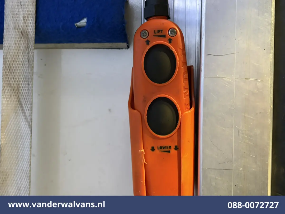 2.3 dCi 146pk Bakwagen 225cm Hoog Laadklep Euro6 Airco | Navigatie | LED | Cruisecontrol Bijrijdersbank
