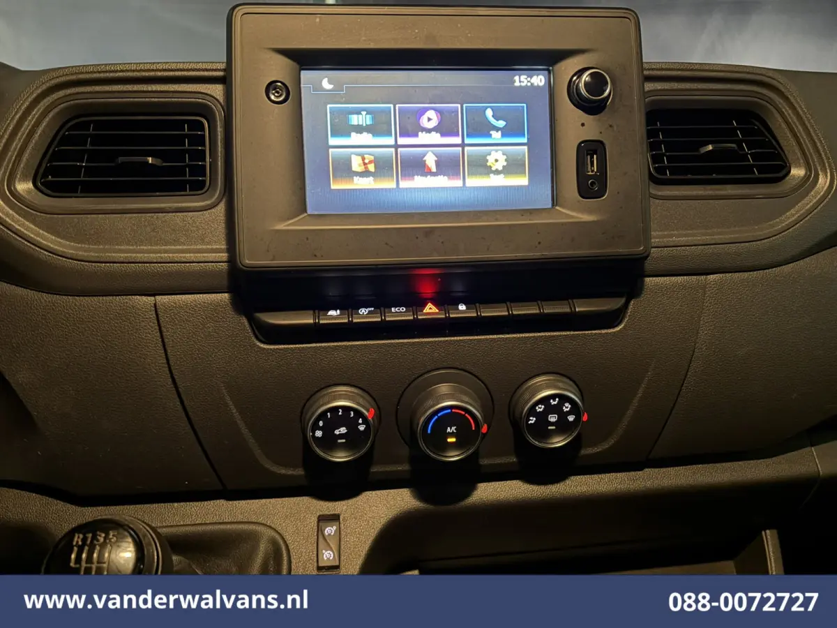 2.3 dCi 146pk Bakwagen 225cm Hoog Laadklep Euro6 Airco | Navigatie | LED | Cruisecontrol Bijrijdersbank