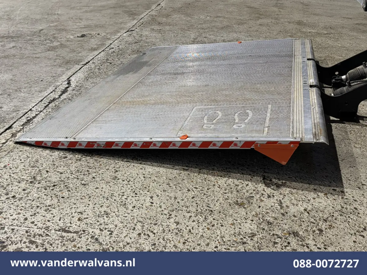2.3 dCi 146pk Bakwagen 225cm Hoog Laadklep Euro6 Airco | Navigatie | LED | Cruisecontrol Bijrijdersbank