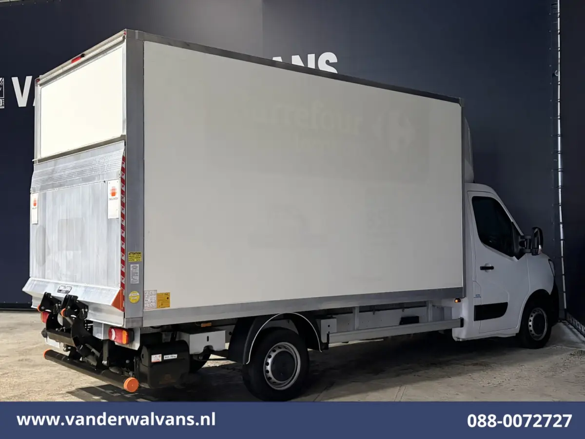 2.3 dCi 146pk Bakwagen 225cm Hoog Laadklep Euro6 Airco | Navigatie | LED | Cruisecontrol Bijrijdersbank
