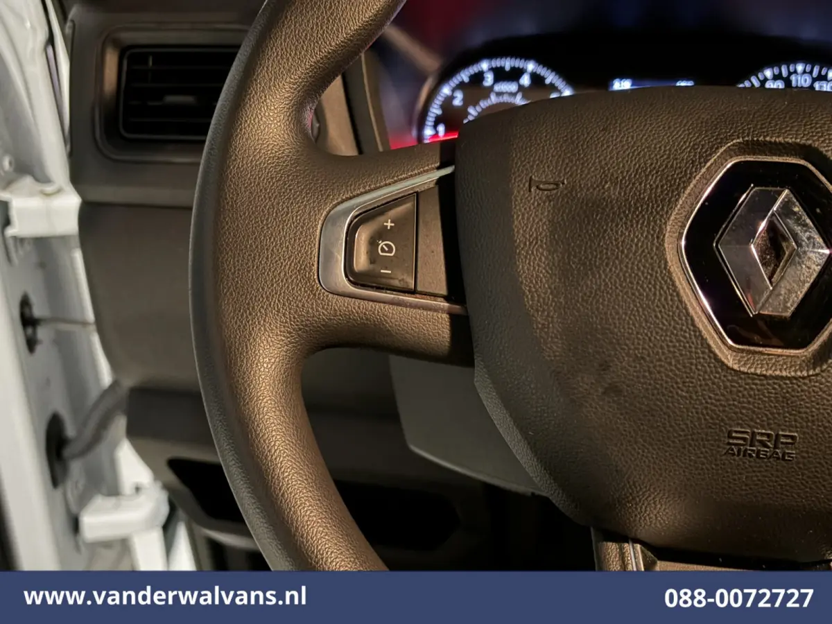 2.3 dCi 146pk Bakwagen 225cm Hoog Laadklep Euro6 Airco | Navigatie | LED | Cruisecontrol Bijrijdersbank