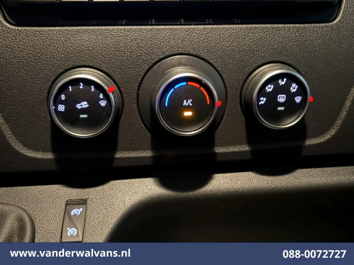 2.3 dCi 146pk Bakwagen 225cm Hoog Laadklep Euro6 Airco | Navigatie | LED | Cruisecontrol Bijrijdersbank