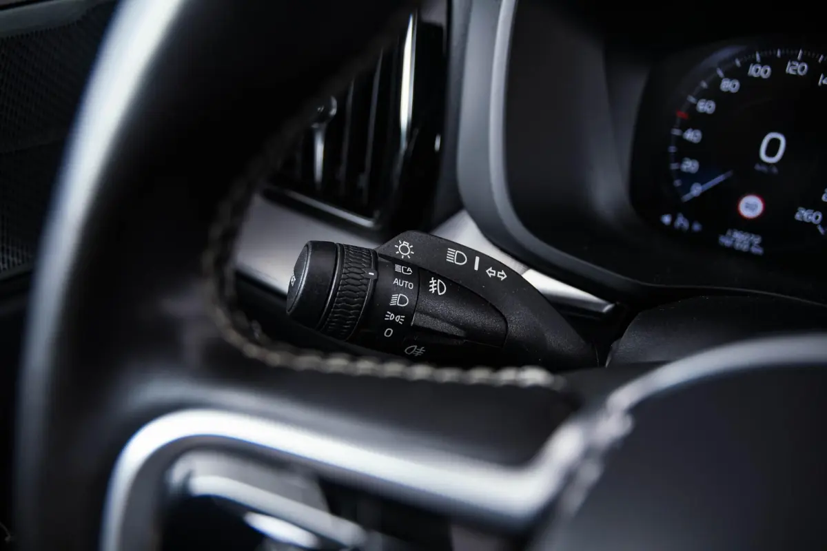 2.0 Recharge T6 AWD Inscription Trekhaak - Panoramadak - Cruise Control - Harman Kardon - Getinte Ruiten - Achteruitrijcamera - Licht-pakket - Elektrisch verstelbare/verwarmde stoelen -