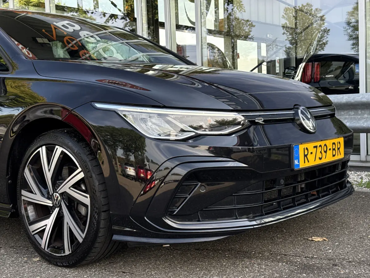 1.5 TSI R-Line | NL-auto | 1e Eig | BTW | LED | ACC | Camera | PDC | Sfeerverl.