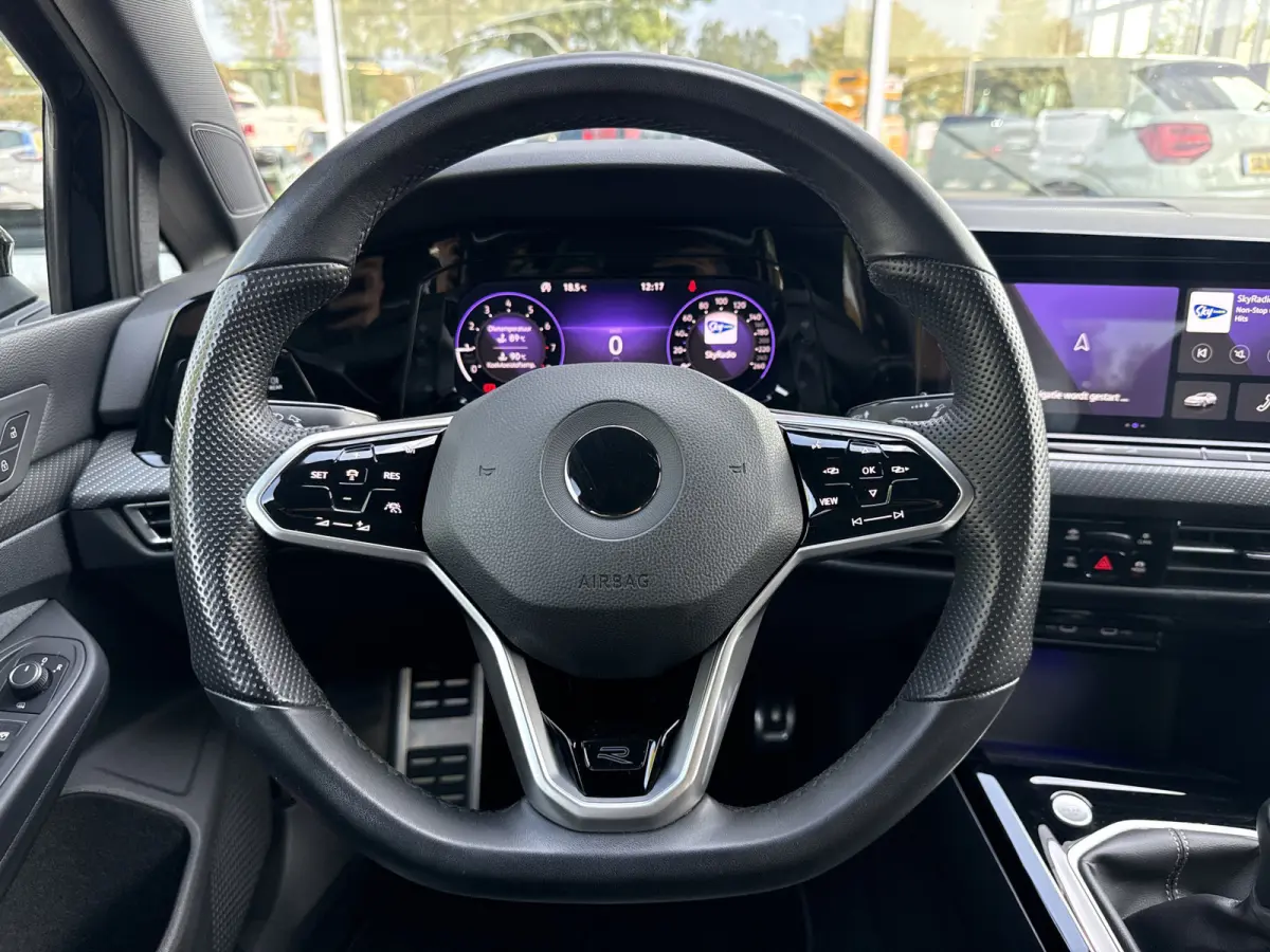 1.5 TSI R-Line | NL-auto | 1e Eig | BTW | LED | ACC | Camera | PDC | Sfeerverl.