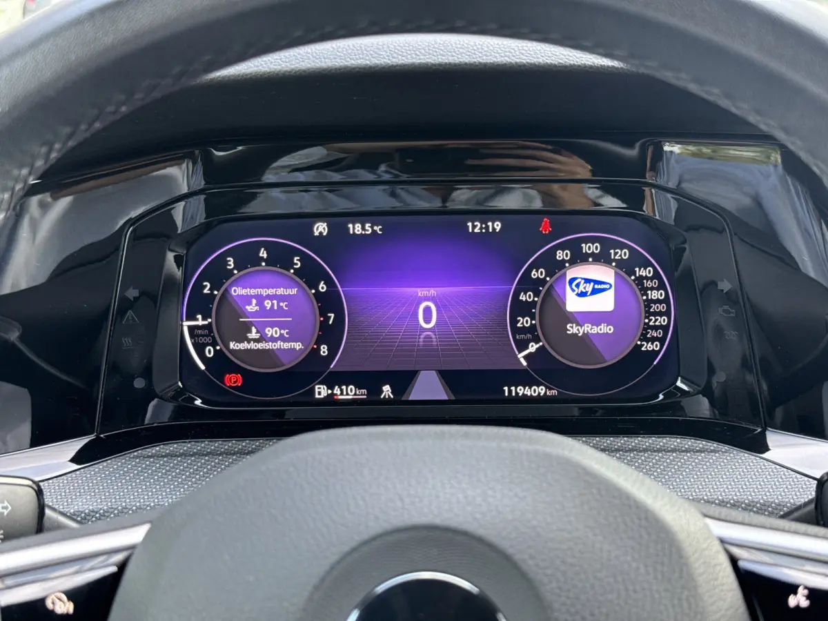 1.5 TSI R-Line | NL-auto | 1e Eig | BTW | LED | ACC | Camera | PDC | Sfeerverl.