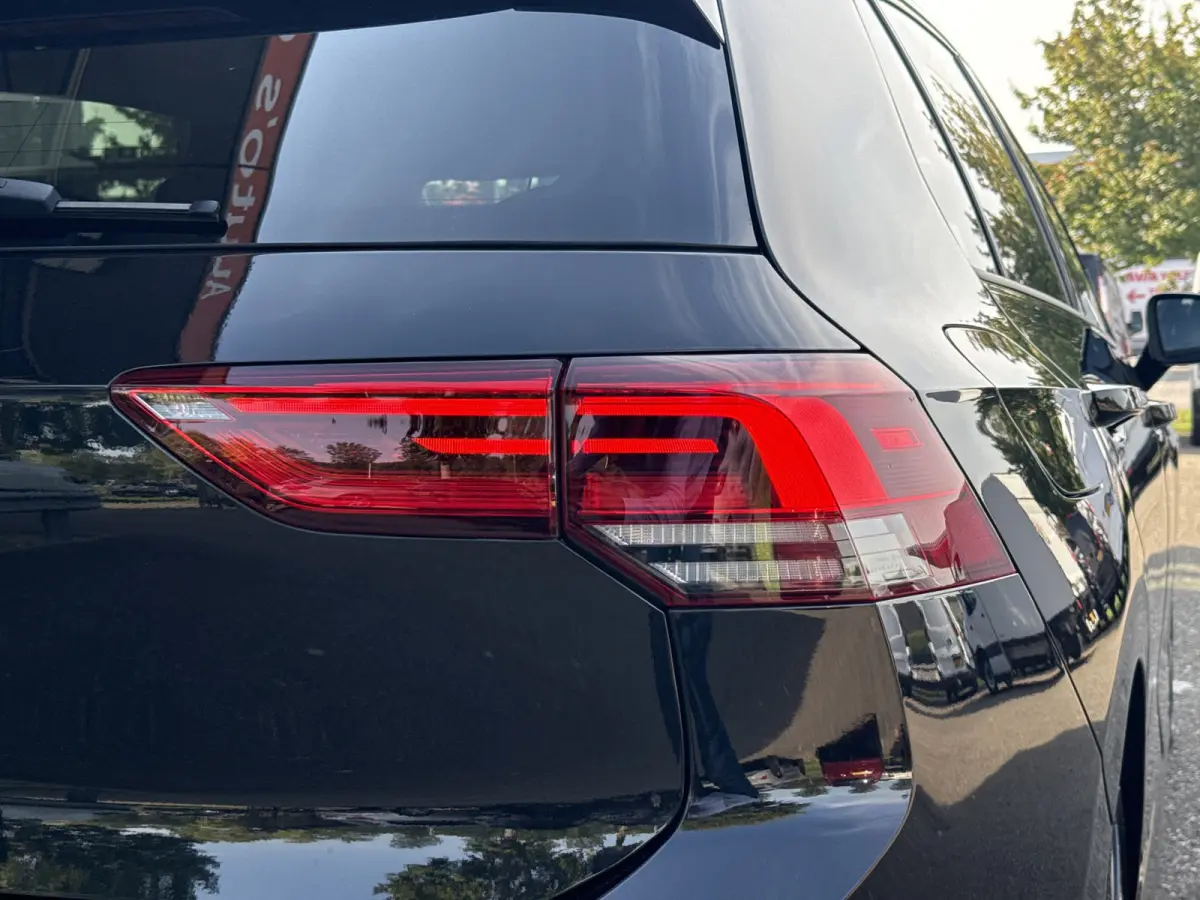 1.5 TSI R-Line | NL-auto | 1e Eig | BTW | LED | ACC | Camera | PDC | Sfeerverl.