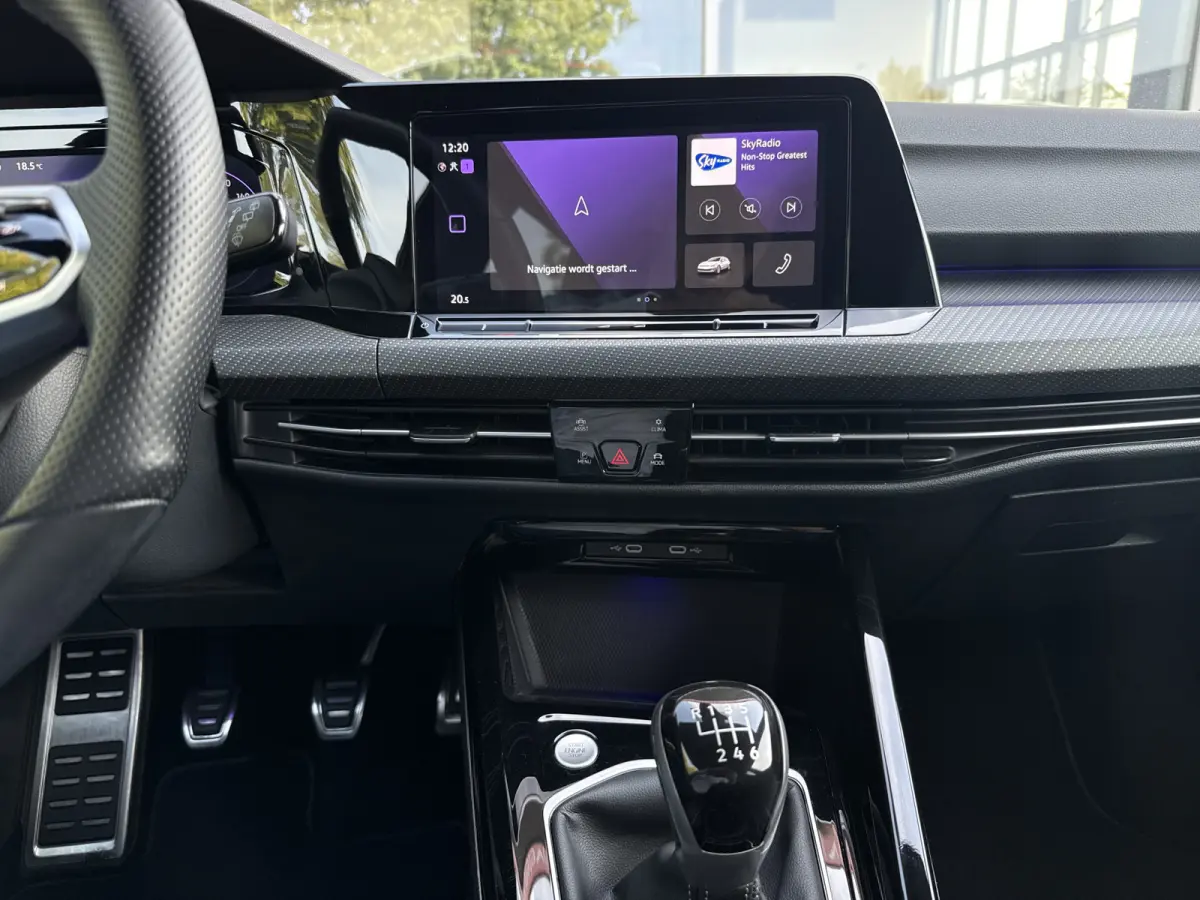 1.5 TSI R-Line | NL-auto | 1e Eig | BTW | LED | ACC | Camera | PDC | Sfeerverl.