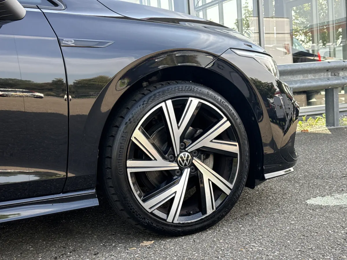 1.5 TSI R-Line | NL-auto | 1e Eig | BTW | LED | ACC | Camera | PDC | Sfeerverl.
