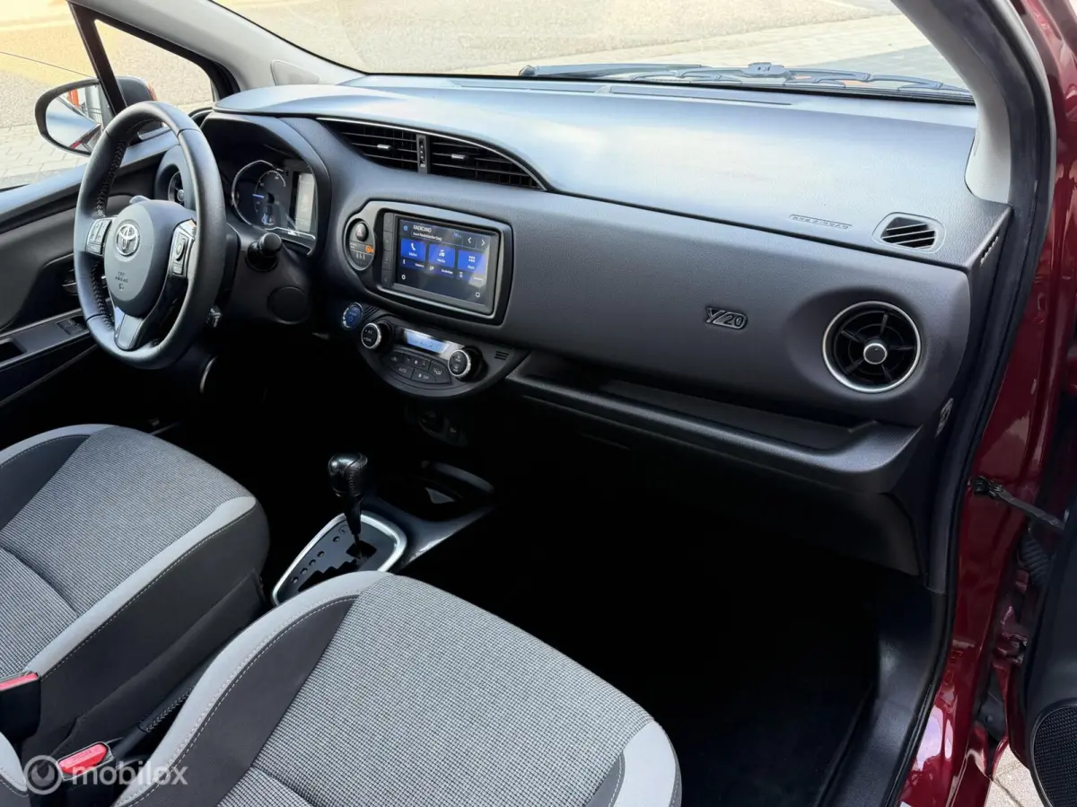 1.5 Hybrid Y20 CarPlay Dealer Keyless Cruise