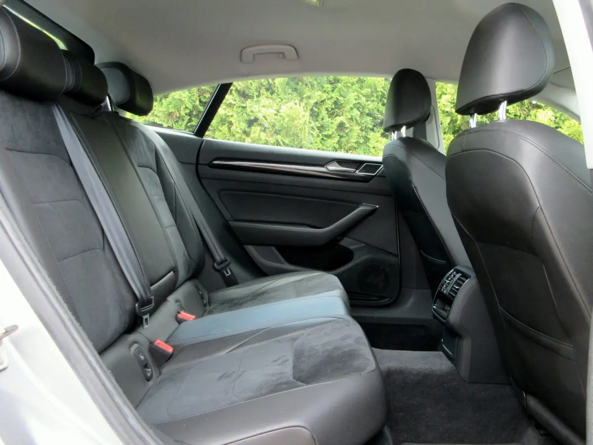 1.5 TSI Elegance * Navi * Trekhaak *