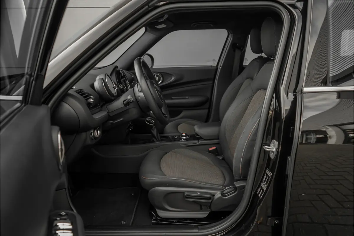 1.5 Cooper Salt Business Automaat CarPlay Trekhaak