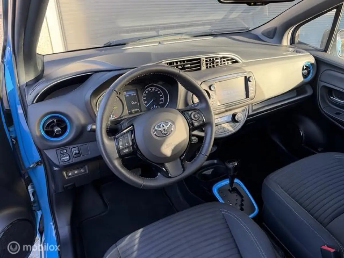 1.5 Hybrid SkyBlue Apple Carplay*