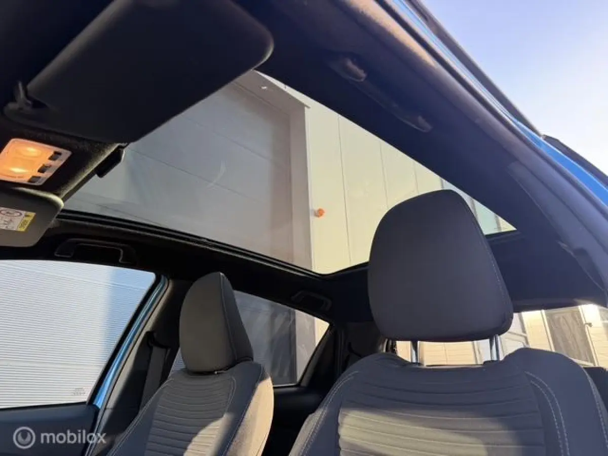 1.5 Hybrid SkyBlue Apple Carplay*