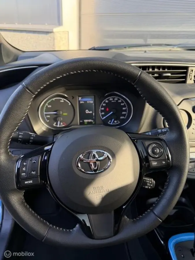 1.5 Hybrid SkyBlue Apple Carplay*