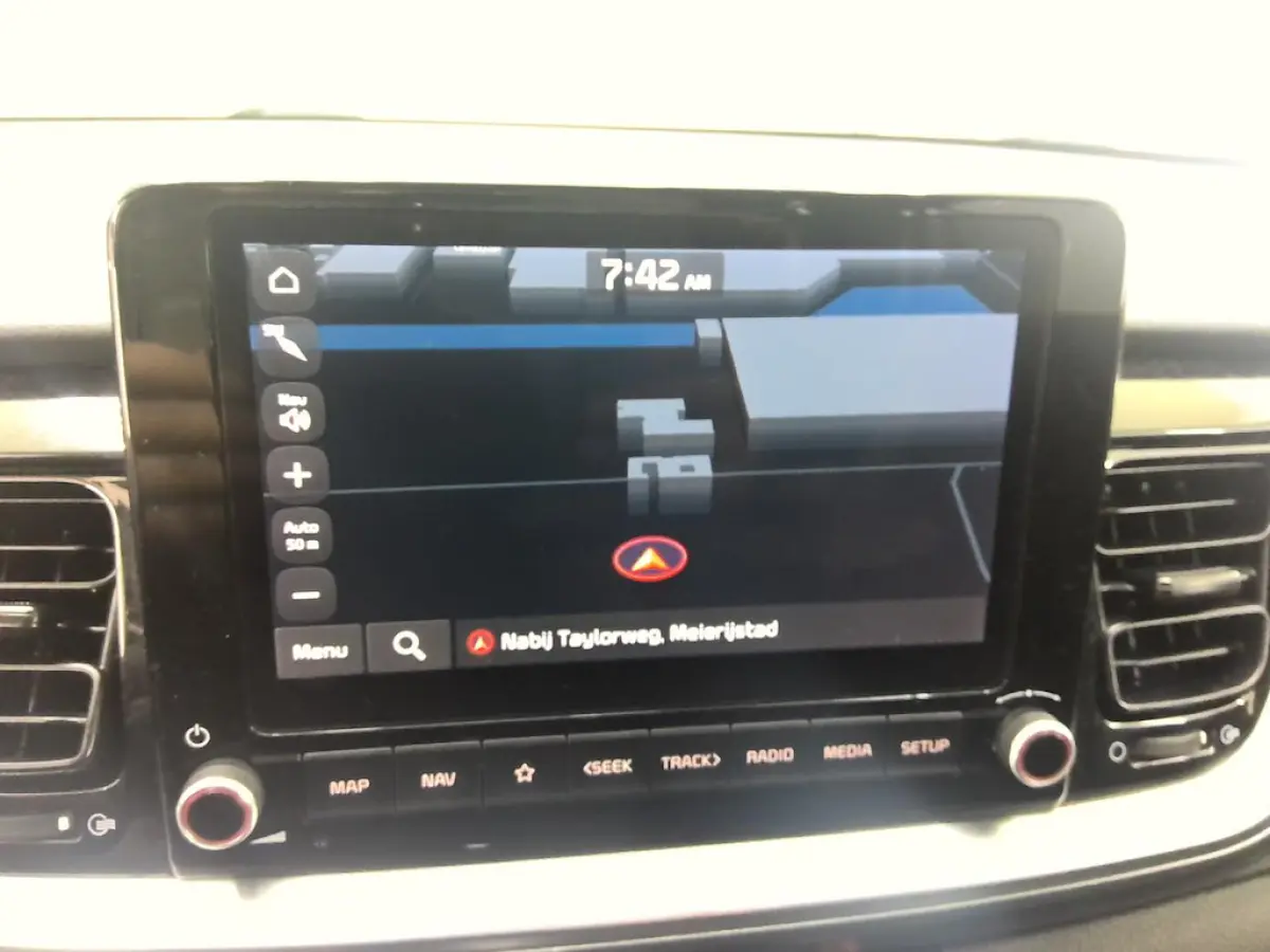 1.0 T-GDi MHEV DynamicPlusLine+Led+Ecc+Navigatie+Camera+cruise+Privacy-Glass = TOP ONDERHOUDEN !!