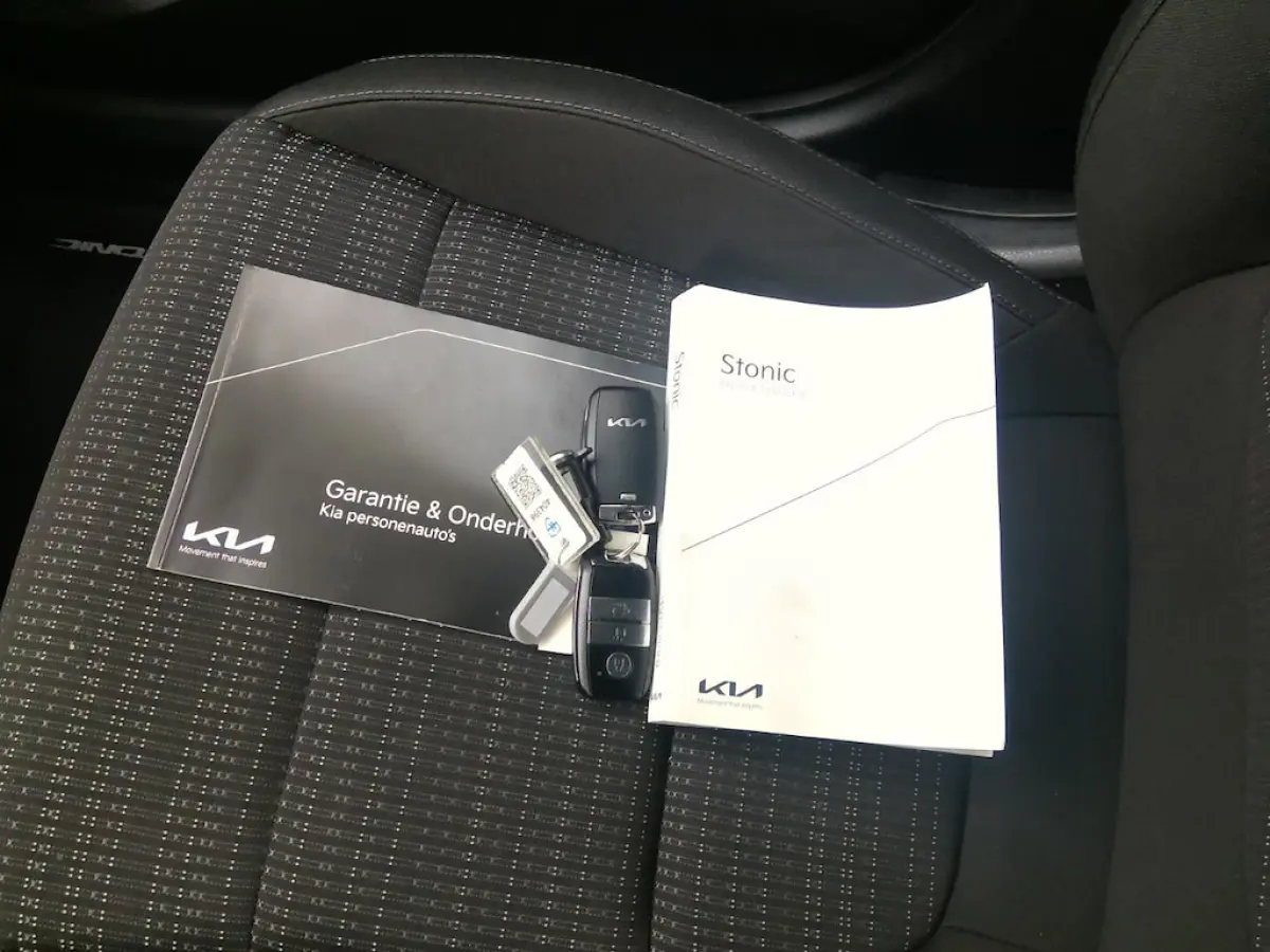 1.0 T-GDi MHEV DynamicPlusLine+Led+Ecc+Navigatie+Camera+cruise+Privacy-Glass = TOP ONDERHOUDEN !!