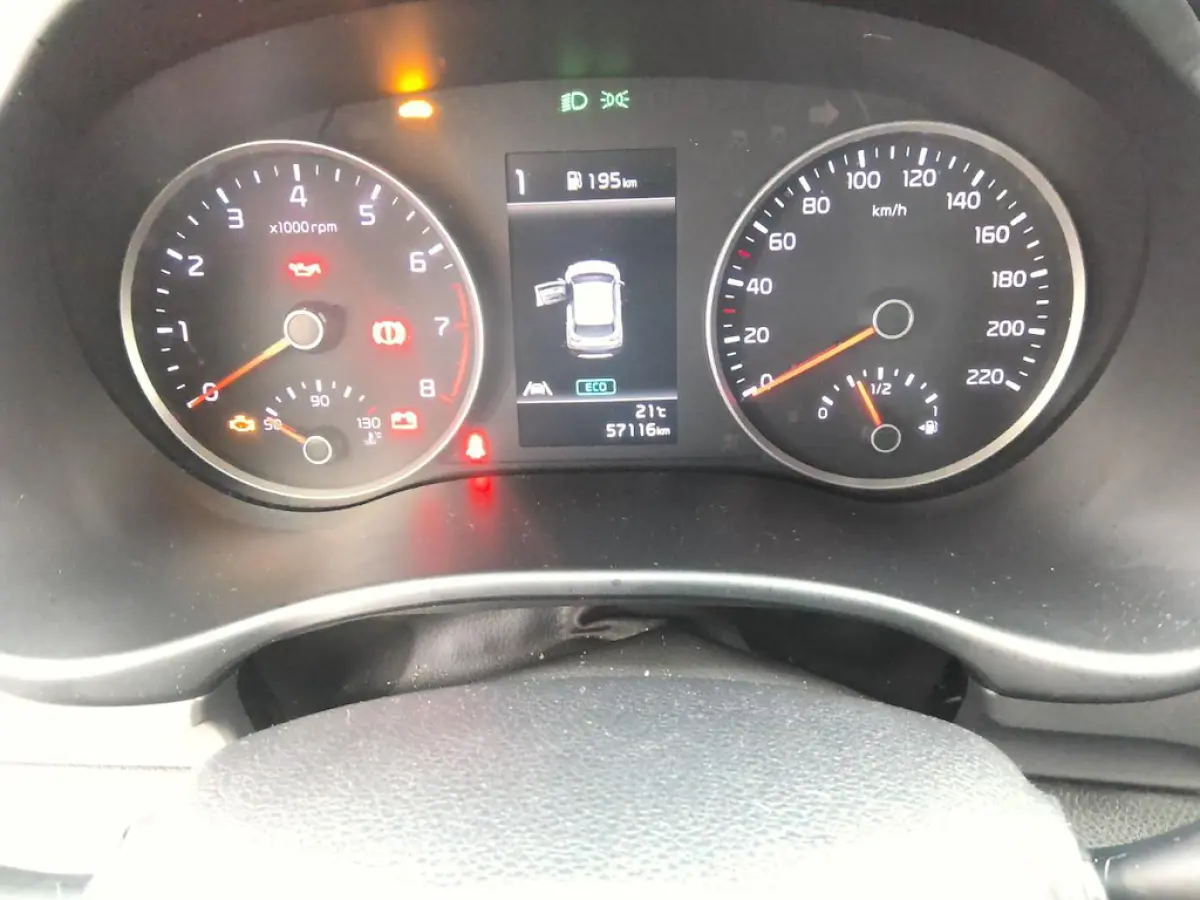 1.0 T-GDi MHEV DynamicPlusLine+Led+Ecc+Navigatie+Camera+cruise+Privacy-Glass = TOP ONDERHOUDEN !!