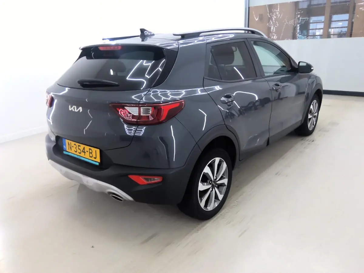 1.0 T-GDi MHEV DynamicPlusLine+Led+Ecc+Navigatie+Camera+cruise+Privacy-Glass = TOP ONDERHOUDEN !!