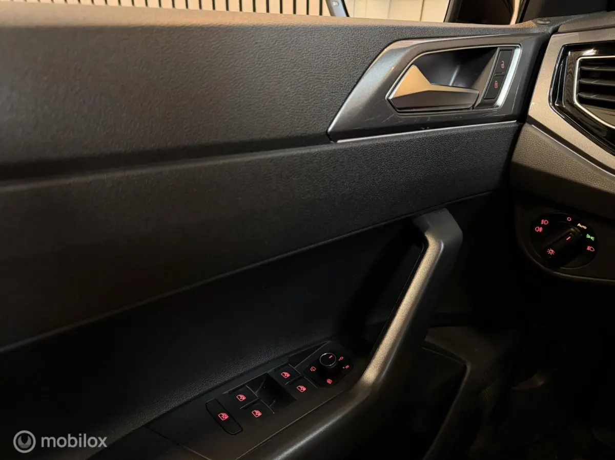 1.0 TSI R-Line DSG 1eEIG NAP PANO ACC CARPLA