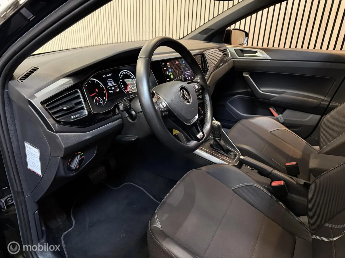 1.0 TSI R-Line DSG 1eEIG NAP PANO ACC CARPLA