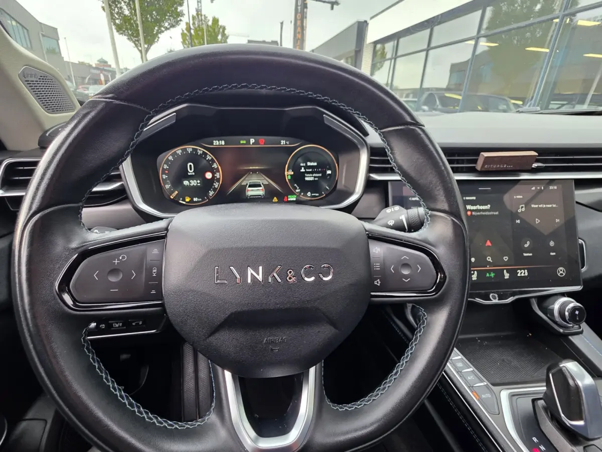 1.5 Plug-in Hybrid – Automaat – Panoramadak – Adaptive cruise – Navigatie
