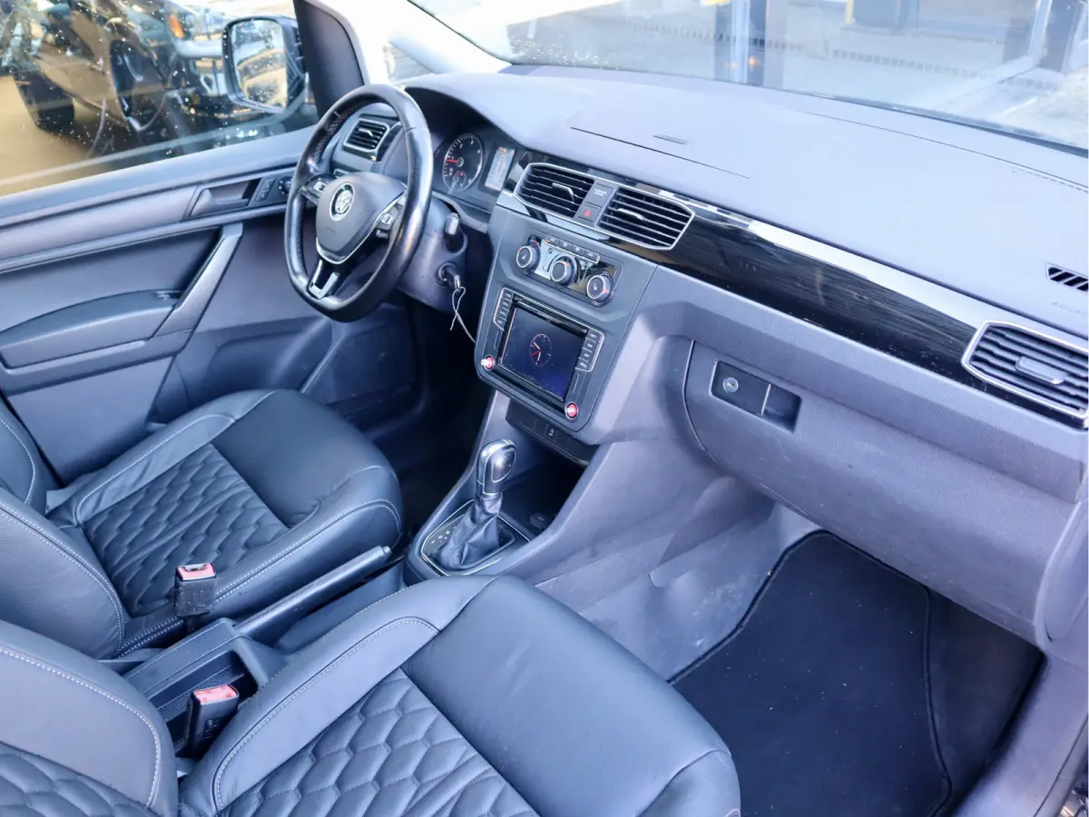 2.0 TDI DSG BLACK EDITION
