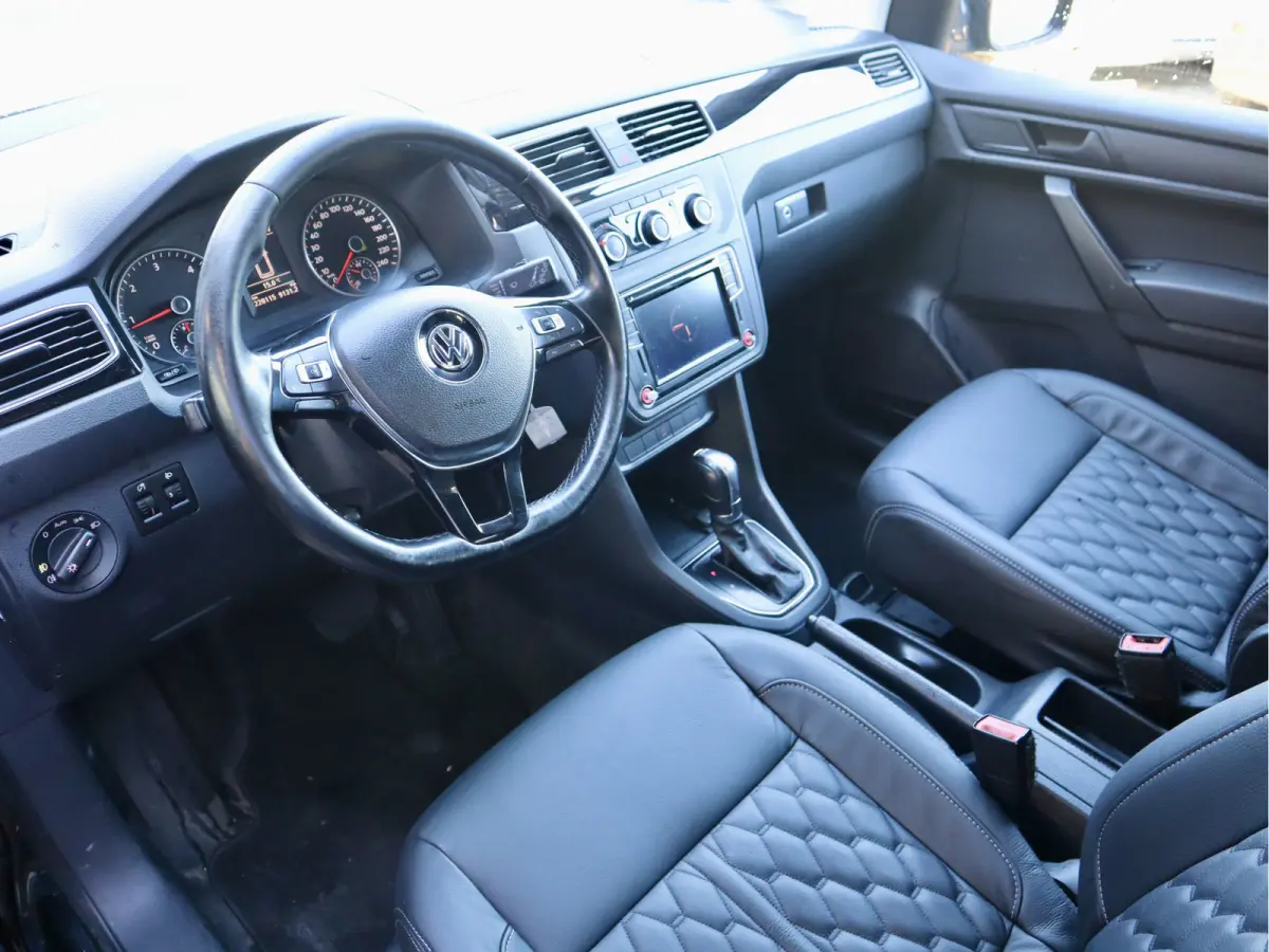 2.0 TDI DSG BLACK EDITION