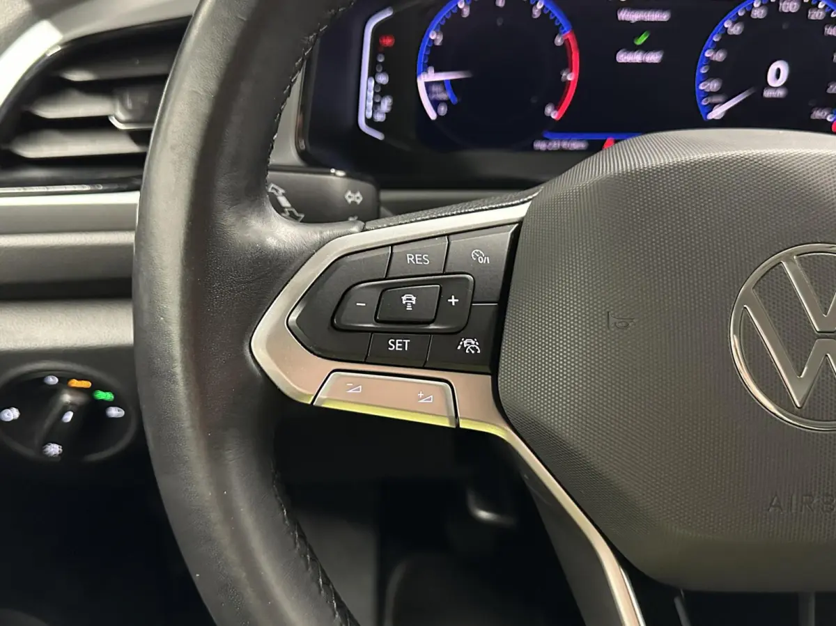 1.0 TSI Life Business CAMERA CARPLAY NAVI ADAPTIEF CRUISE ECC.
