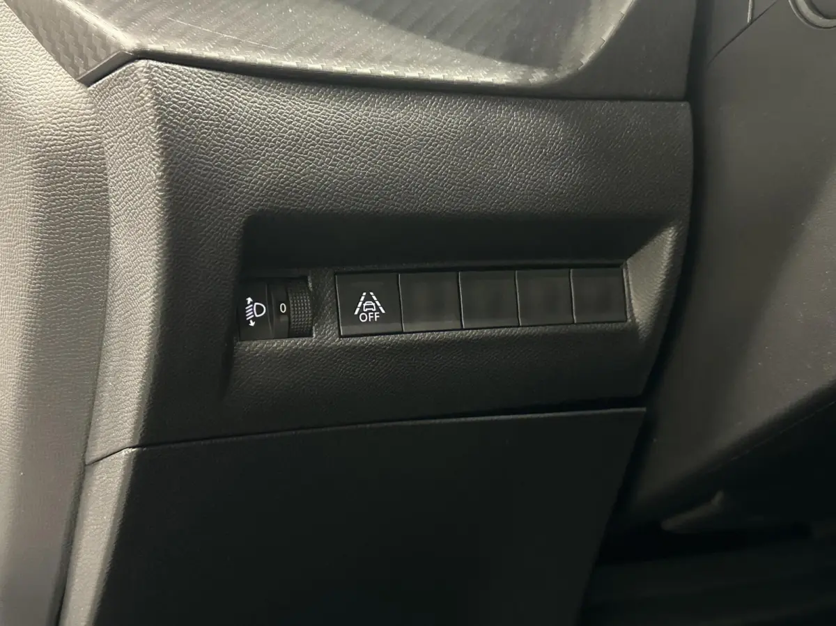1.2 PureTech Active Pack CRUISE NAVIGATIE CARPLAY